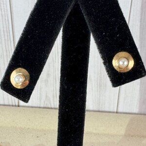 Vintage 1980's 14K Gold Pearl Disc Studs. 3MM Pearls NOS